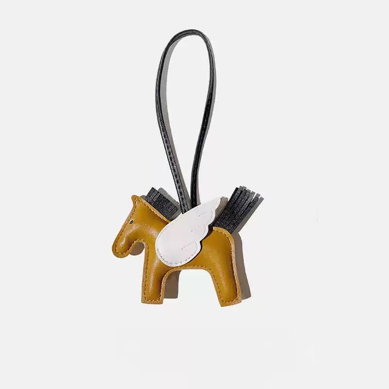 真皮经典轻奢时尚配饰