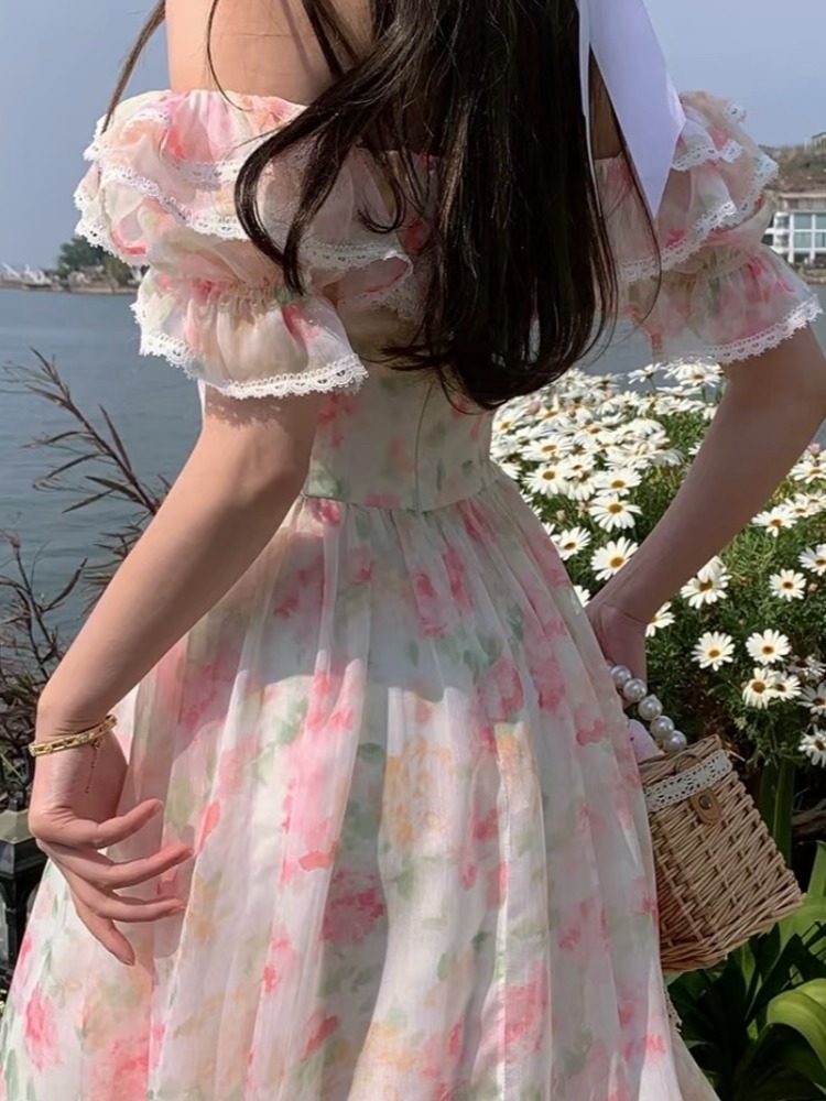 夏天先美人一步 炸福利吊带裙来咯