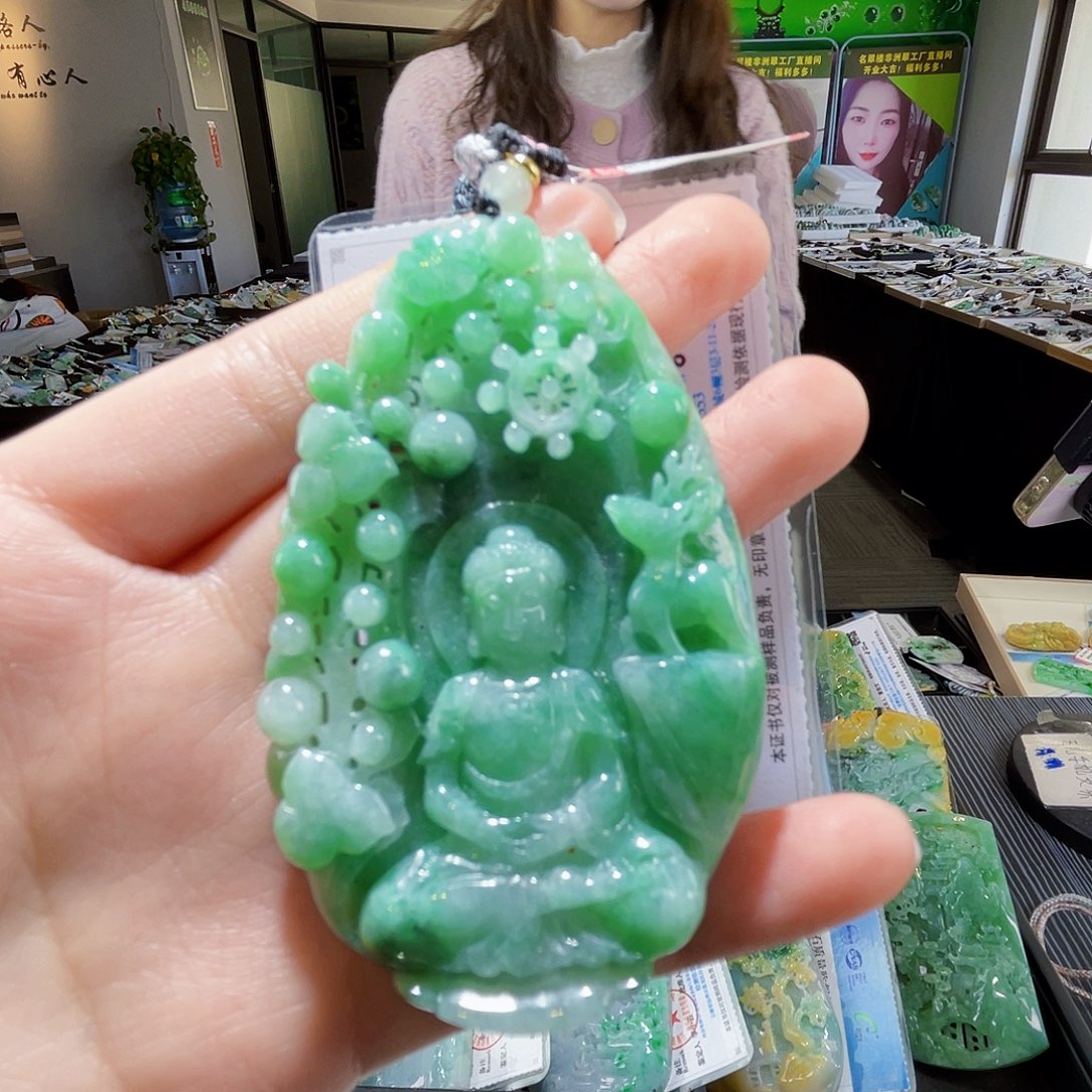 颈饰未镶嵌翡翠翡翠