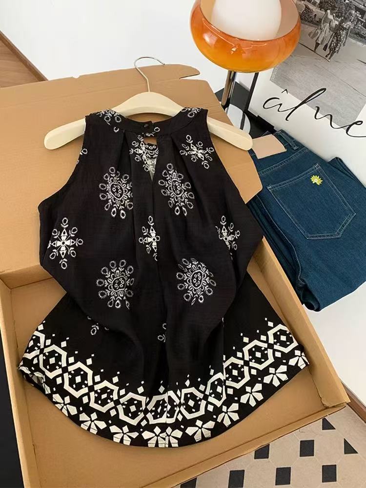 Z.X  波西米亚风挂脖式无袖上衣  626（C4）