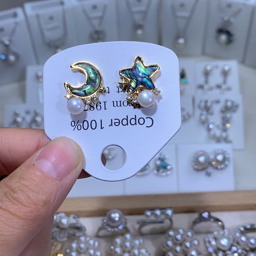 淡水珍珠耳饰未镶嵌