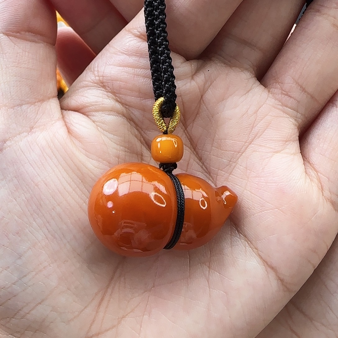 琥珀颈饰未镶嵌吊坠