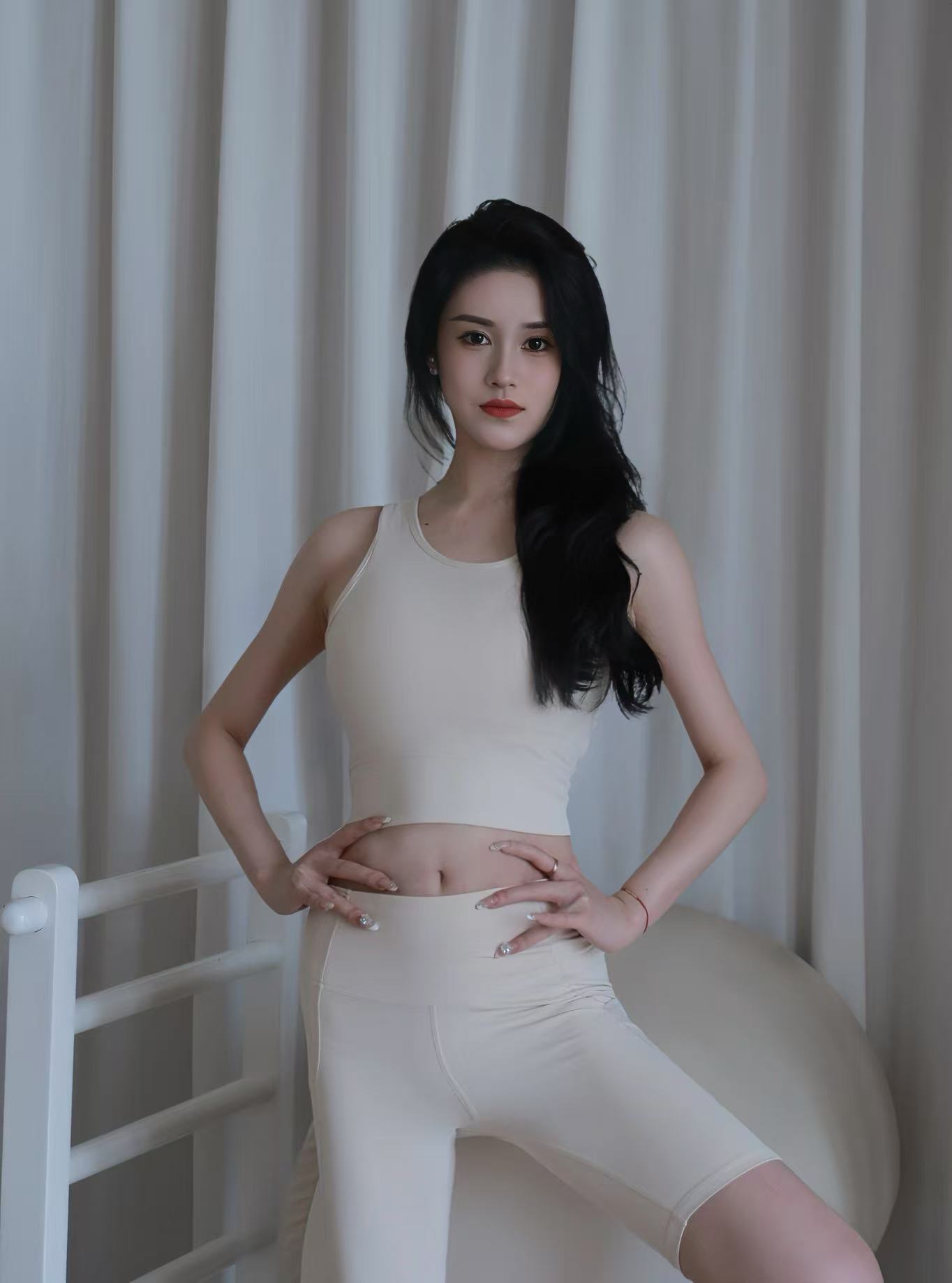 运动内衣健身服女夏天瑜伽服运动防震内衣专业运动上衣一体式瑜伽