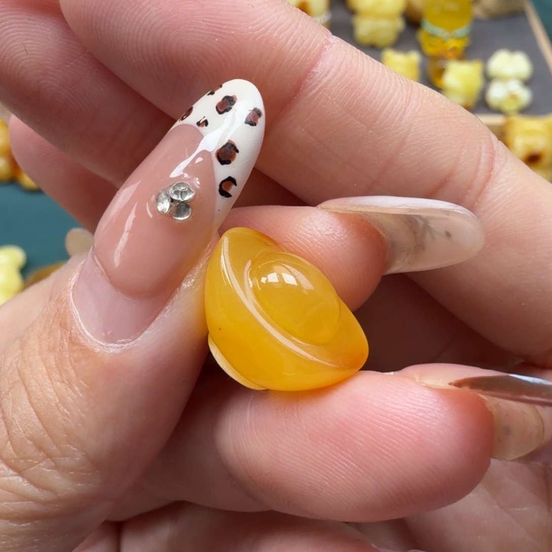 琥珀未镶嵌裸石蜜蜡