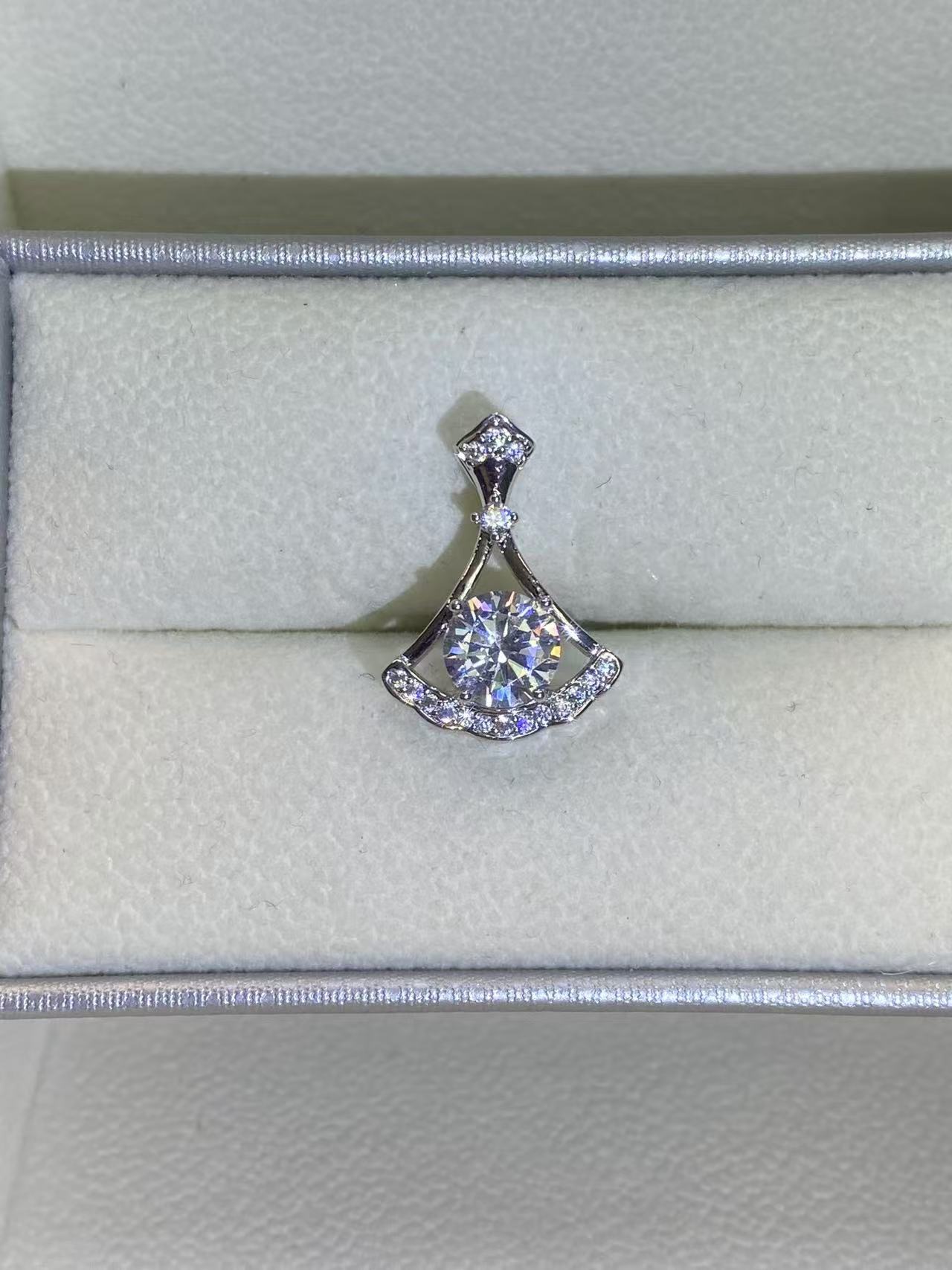 非金属珐琅吊坠 吊坠 【米米甄选 绚丽多彩】白色吊坠 C-1590