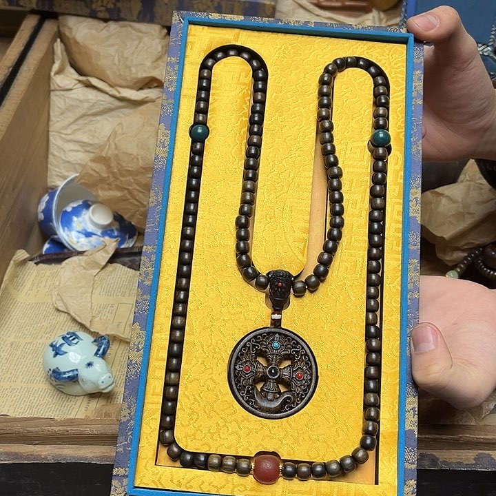 大叶紫檀（黑酸枝木类）