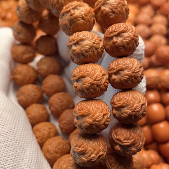 猴头核桃吊坠九**梢斗战胜佛