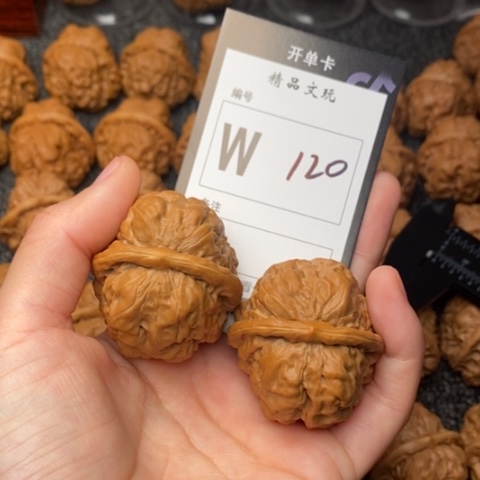 吊坠桃核我是第一百41