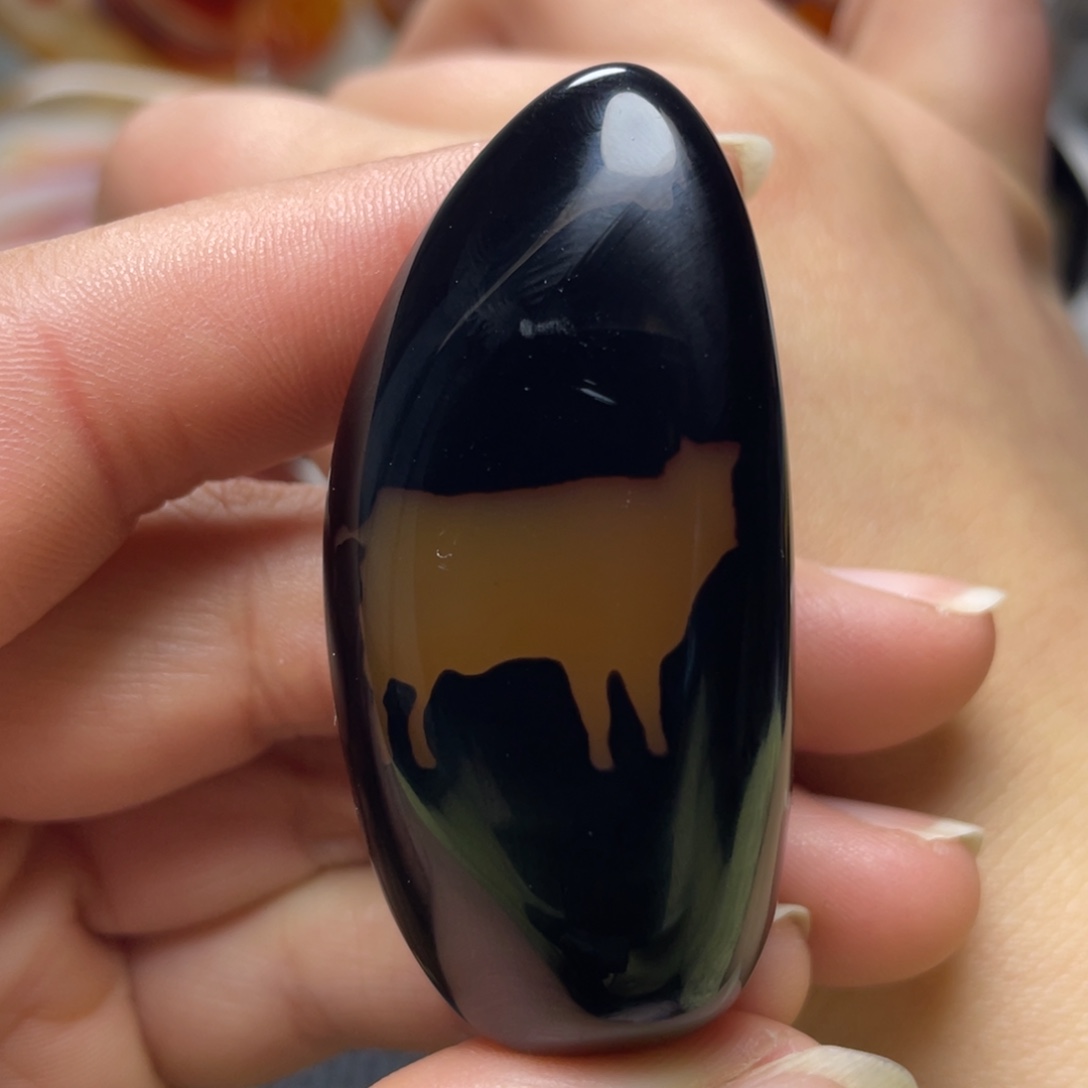 玛瑙/玉髓未镶嵌珠宝奇石