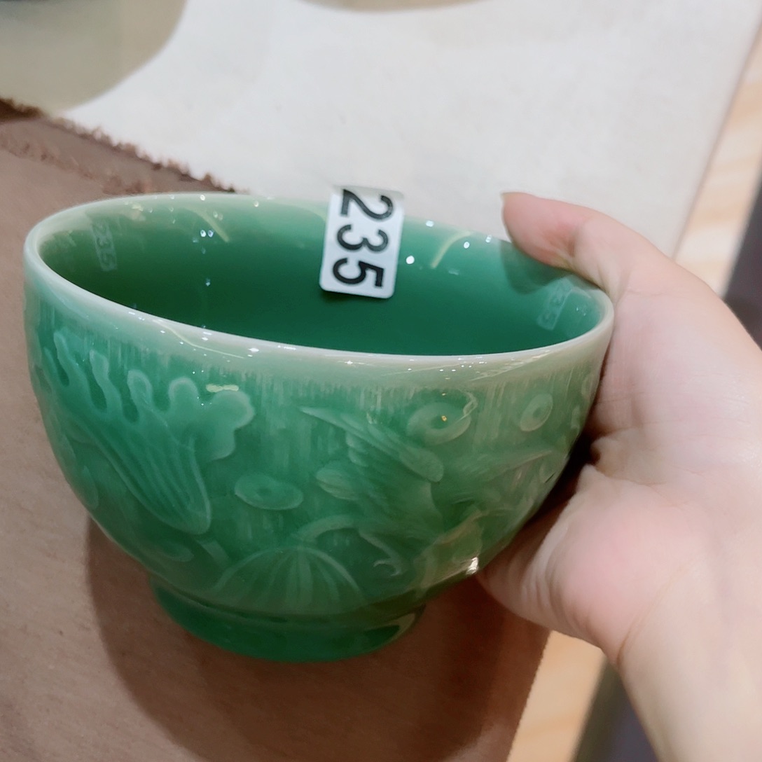 青瓷哈哈哈哈哈哈哈哈