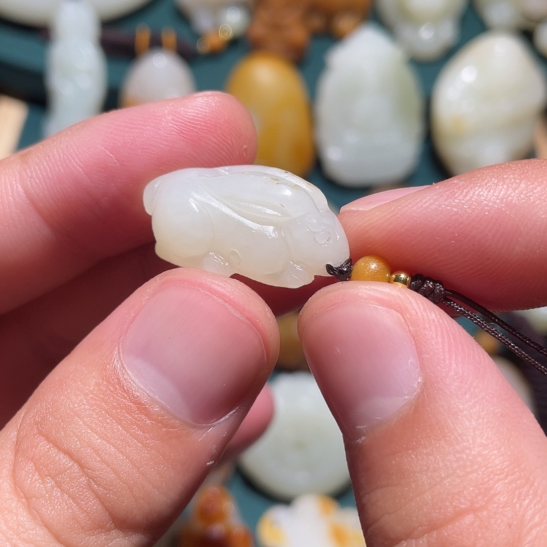 和田玉挂件未镶嵌