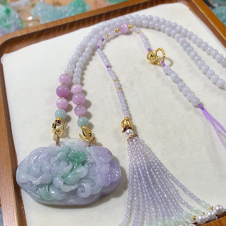 翡翠未镶嵌颈饰翡翠吊坠