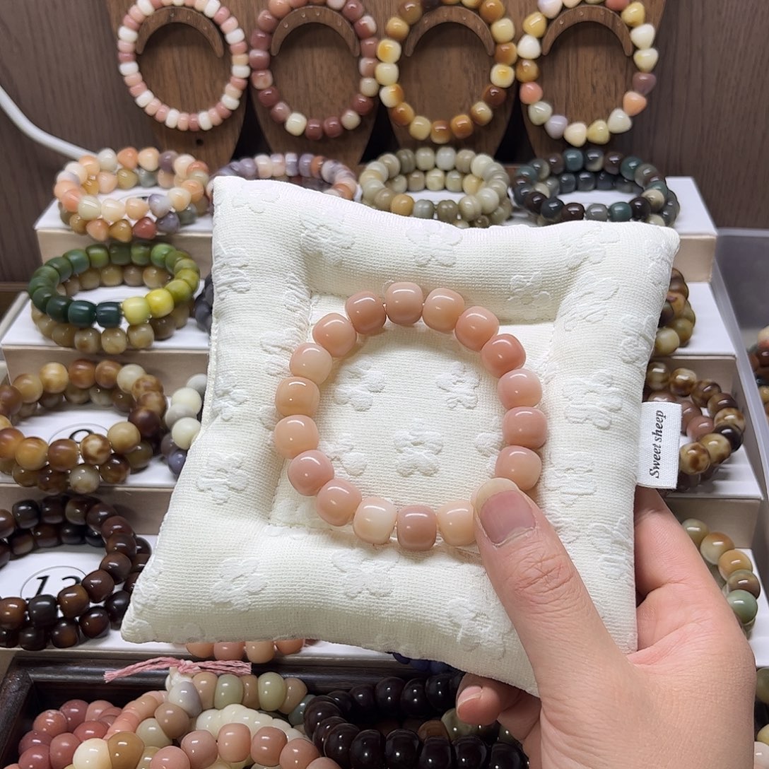 恬***甜菩提根/象牙果吊坠