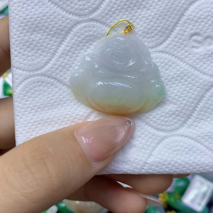 颈饰18K金镶嵌翡翠