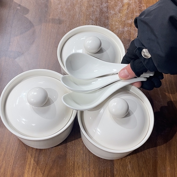 白瓷餐盘餐盘餐盘