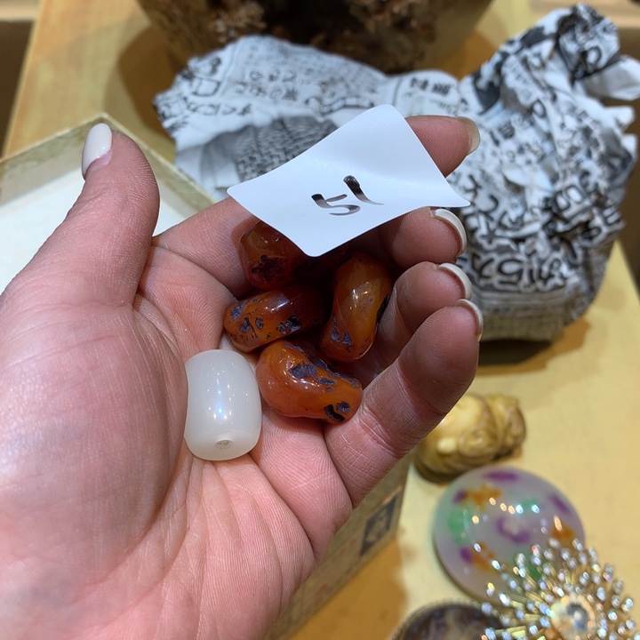 瓷片d****5哈哈哈哈哈我真的好51