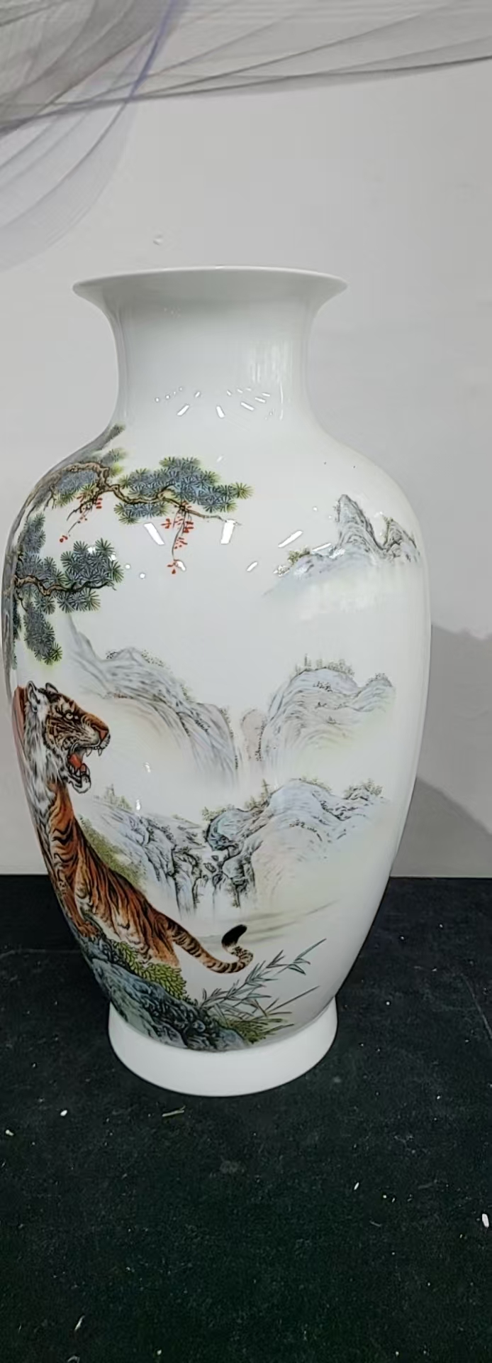 QA20    现代陶瓷艺术品高端瓷器赏盘赏器