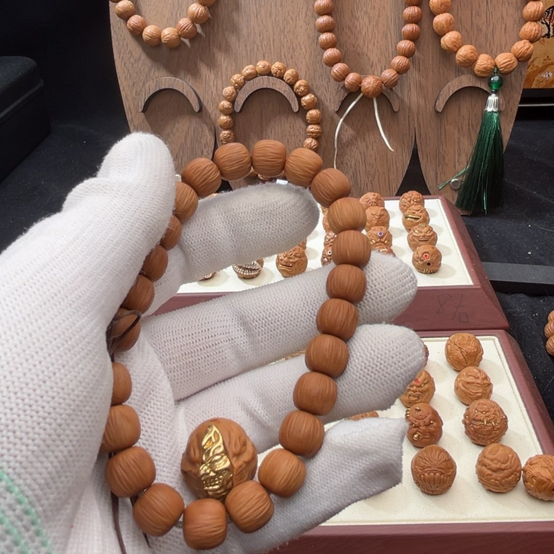 猴头核桃手串战斗瑕山峦。全品铜撕裂