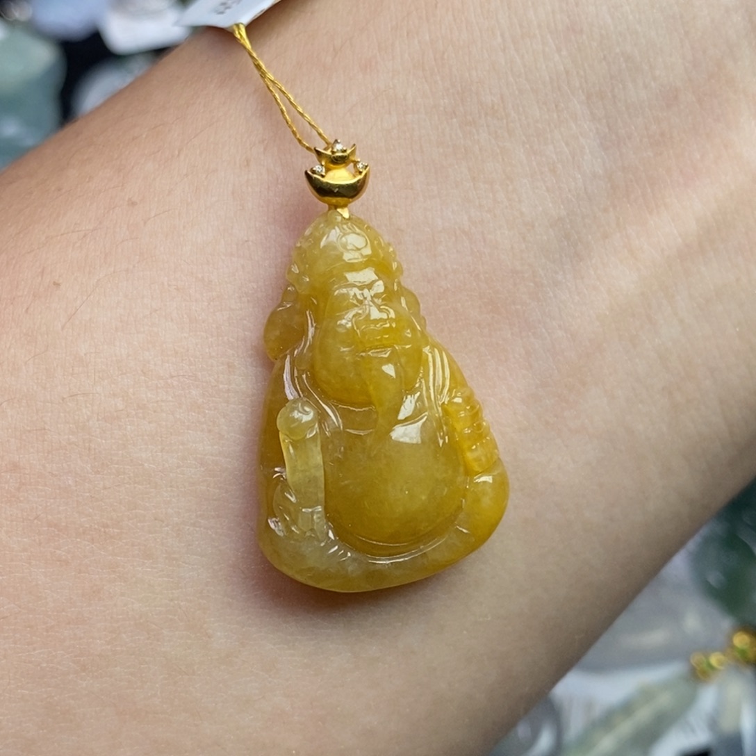 翡翠18K金镶嵌颈饰财神