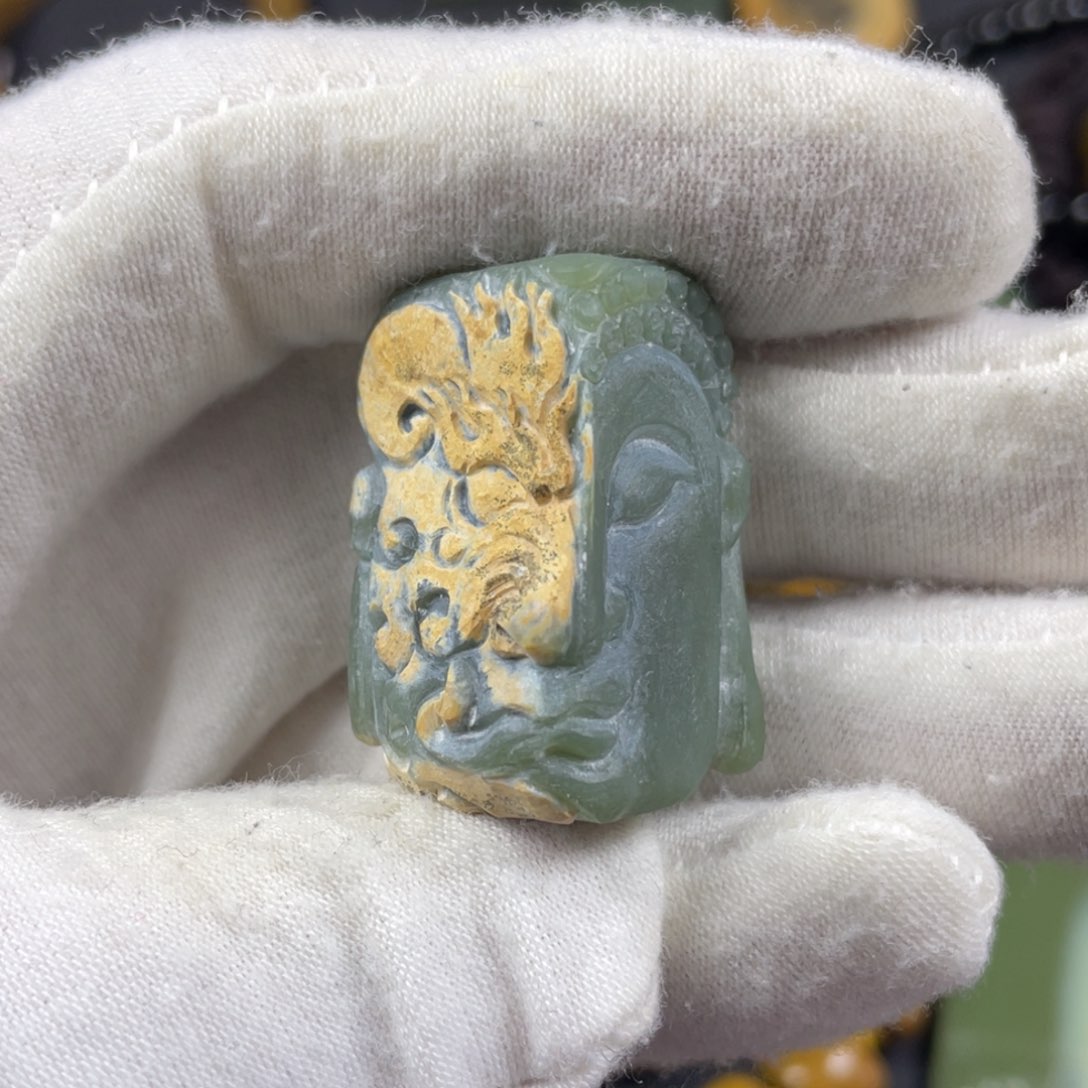 岫岩河磨玉（透闪石质玉）手链未镶嵌