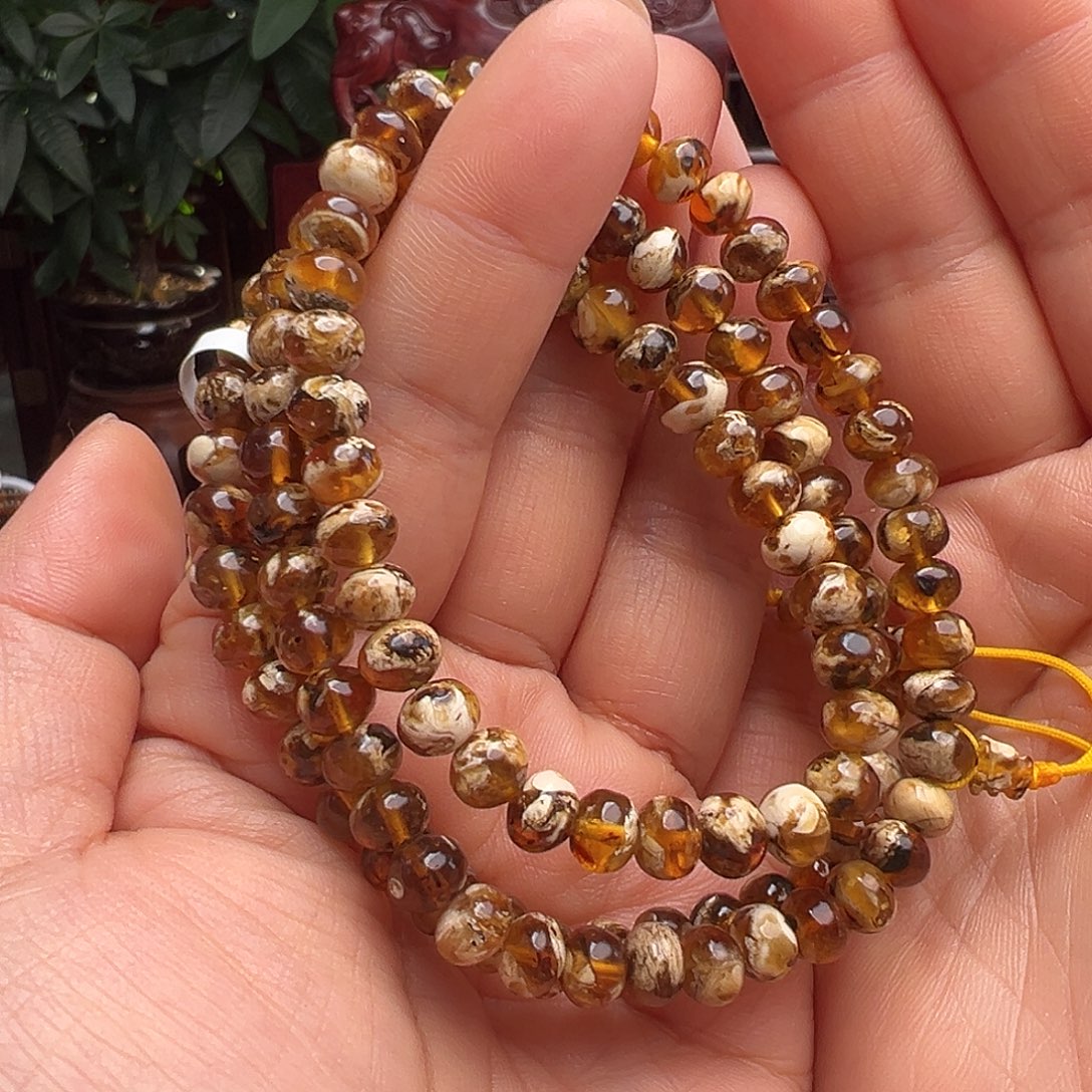 琥珀未镶嵌裸石抚顺琥珀20089六