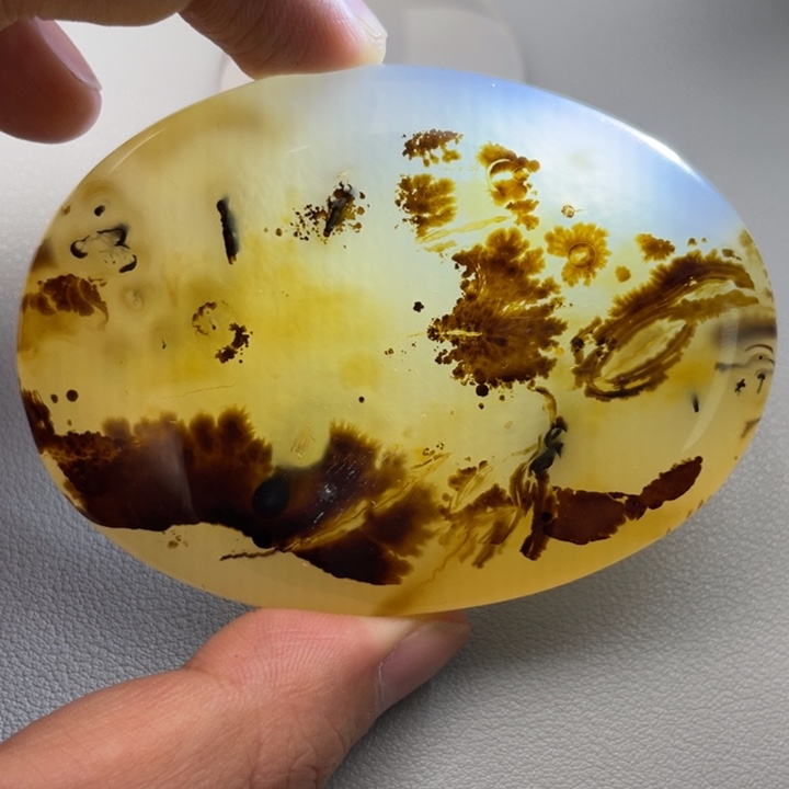 玛瑙/玉髓颈饰未镶嵌清**扇