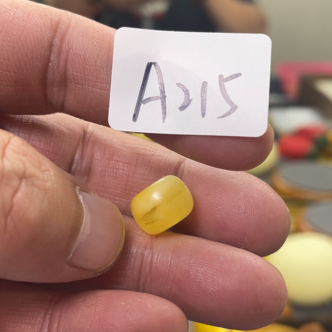 手链琥珀未镶嵌多样性发，发其中一件