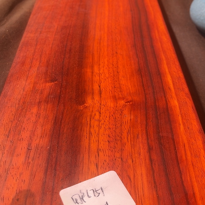 用***5木精品规格底座木料