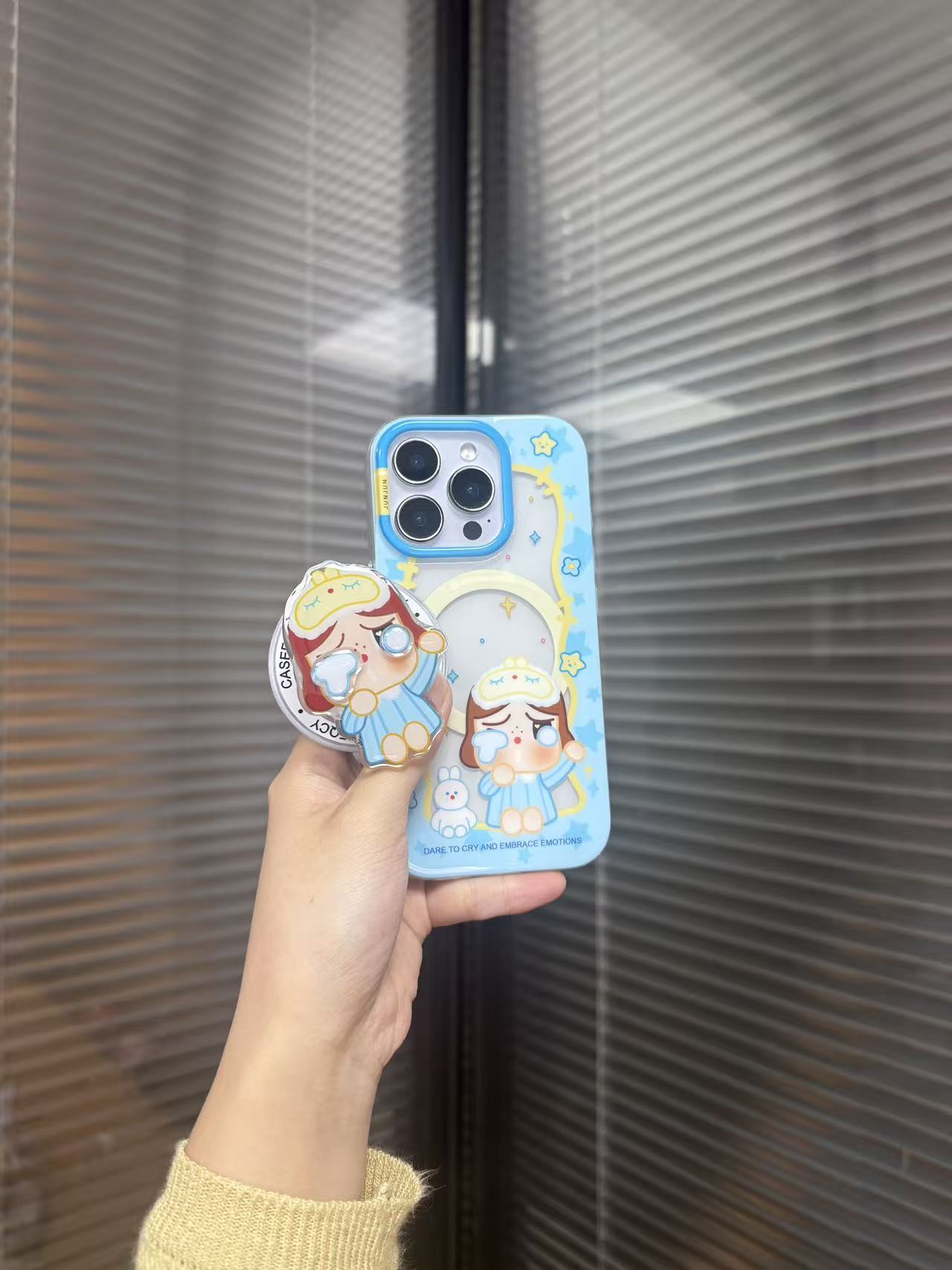二合一透色蓝色哭娃磁吸手机壳一套