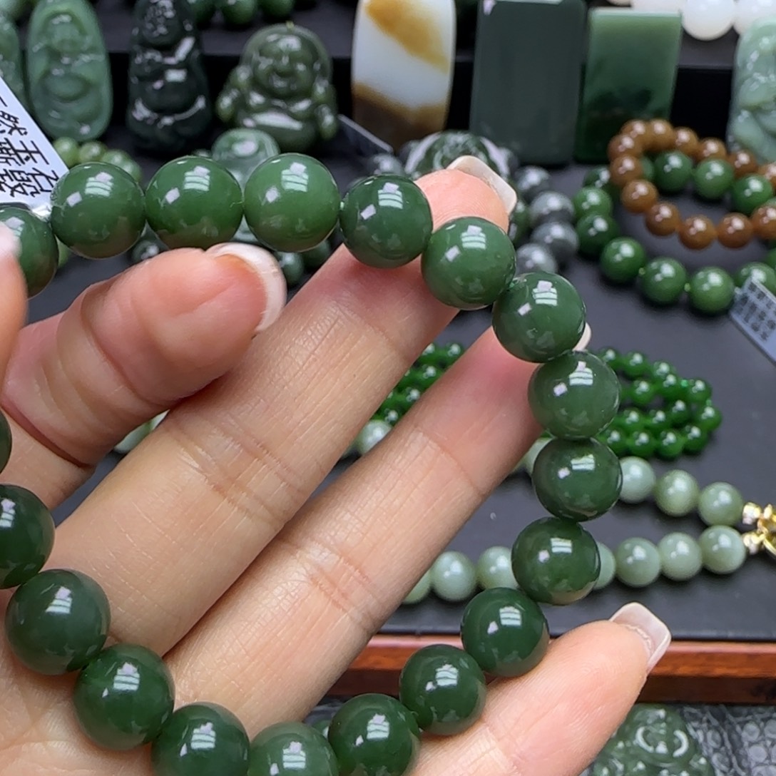 和田玉未镶嵌珠宝奇石