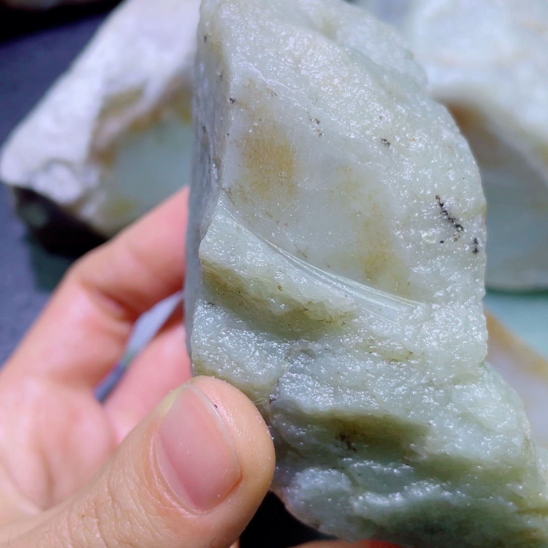 和田玉未镶嵌珠宝半成品