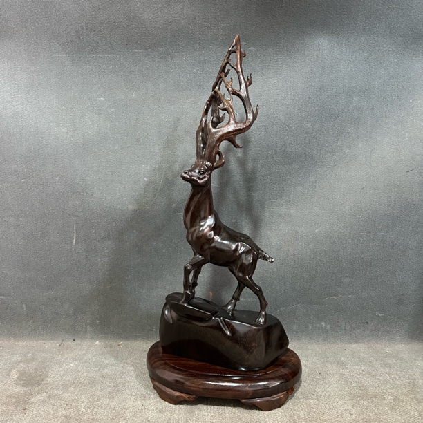 老挝酸枝鹿工艺摆件适合家居客厅装饰