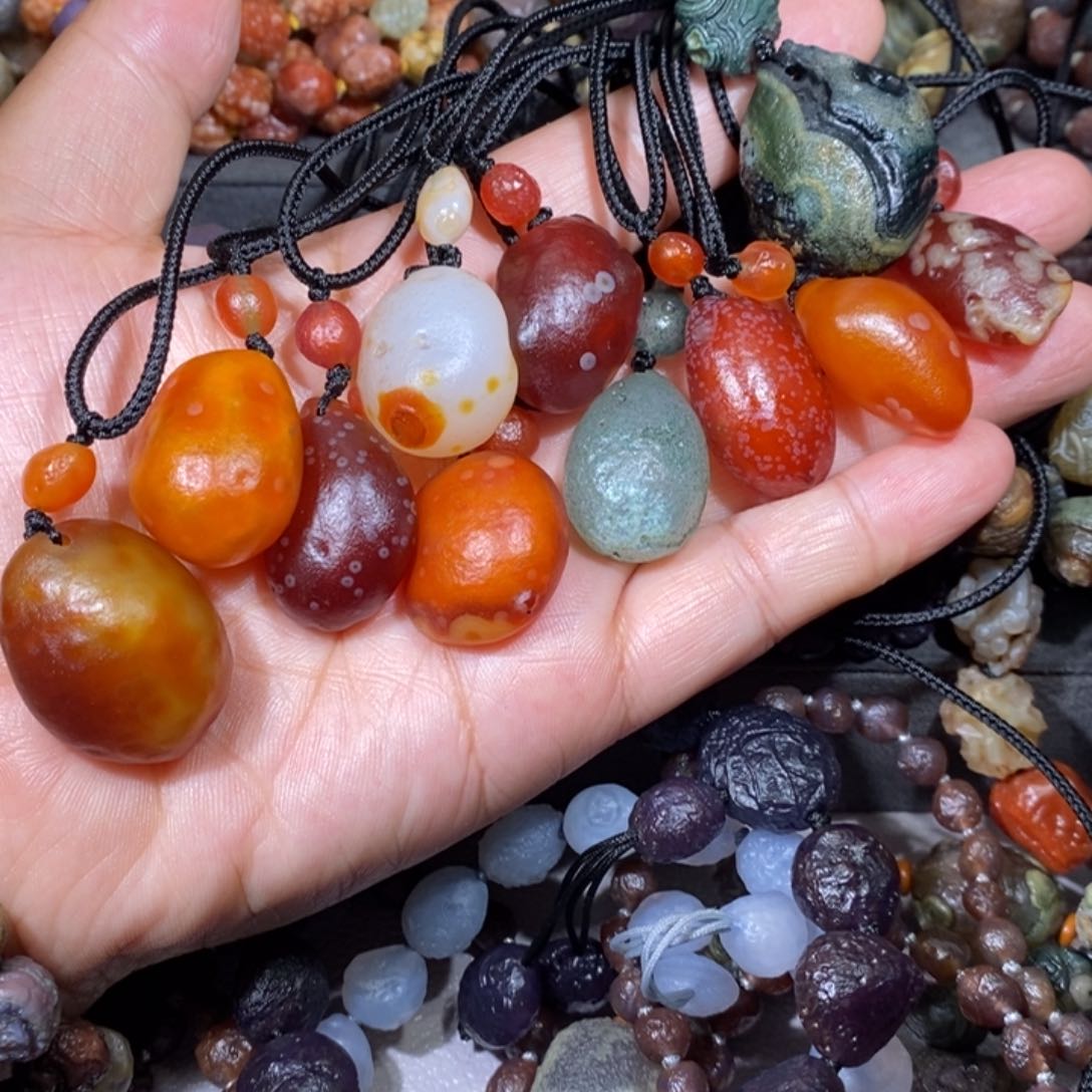 未镶嵌玛瑙/玉髓珠宝奇石是**呀