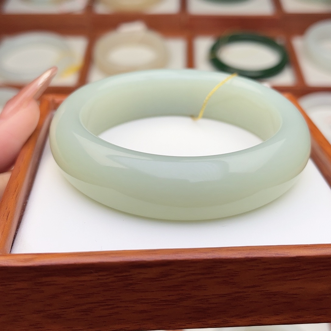 和田玉未镶嵌手镯59.8