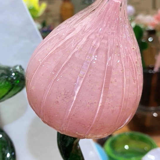 琉璃花瓶高45厘米宽9厘米