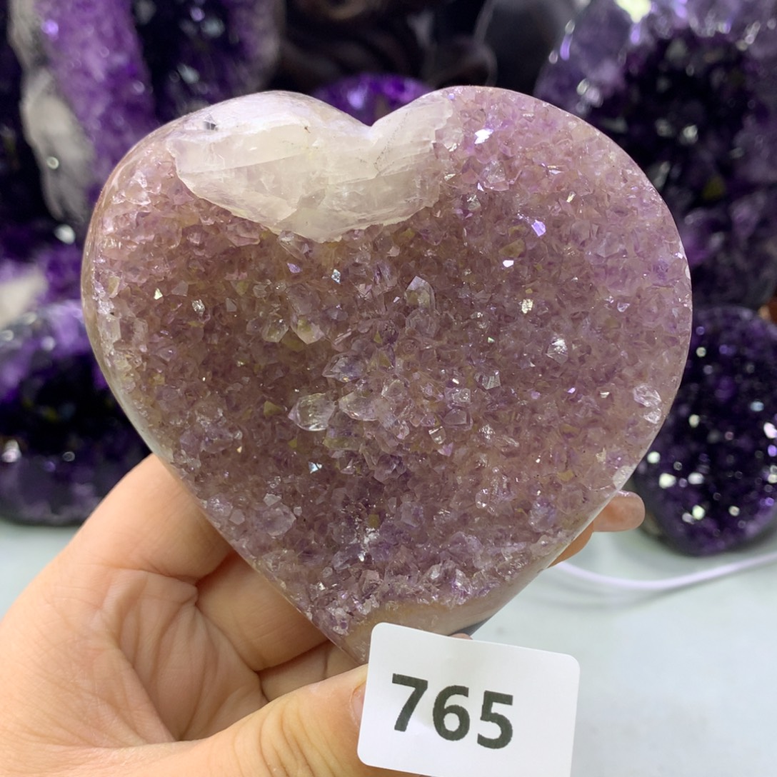 紫晶未镶嵌大型摆件（非配饰）