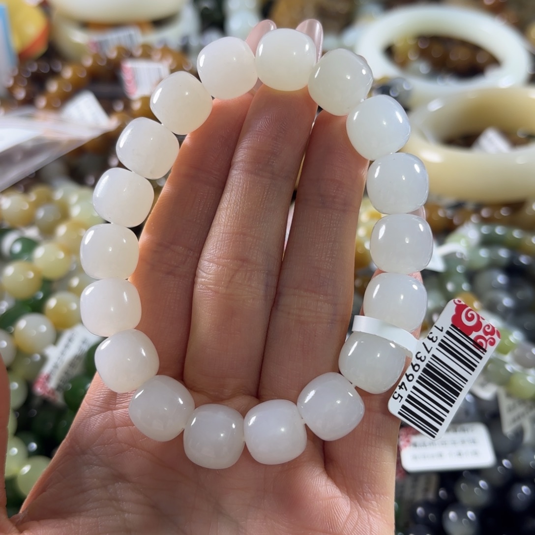 ****༽和田玉未镶嵌手串拍五发一149