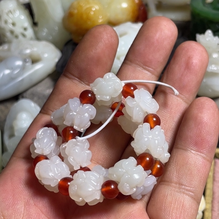 L***L和田玉未镶嵌吊坠(不含链)