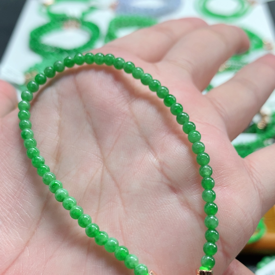 翡翠未镶嵌手链翡翠