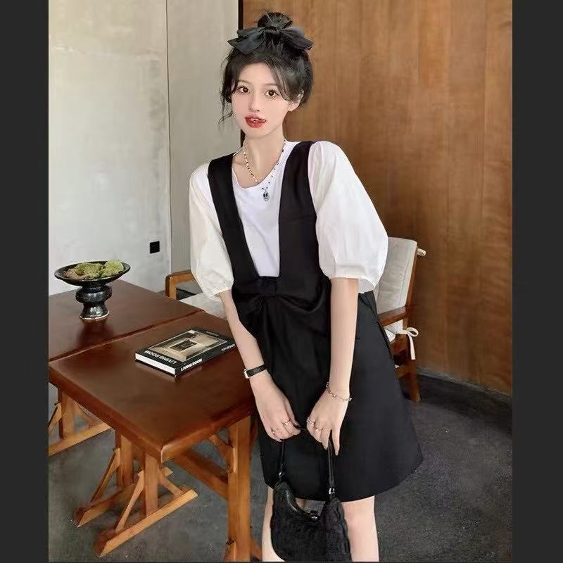 女装蝴蝶结背带裤+泡泡袖减龄T恤上衣休闲短裤两件套  70381