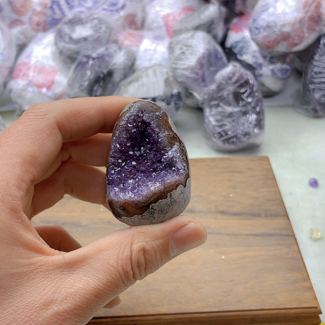 紫晶大型摆件（非配饰）未镶嵌