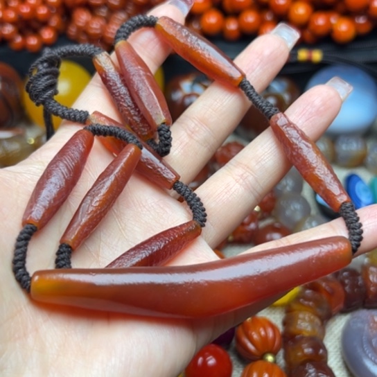 玛瑙/玉髓未镶嵌颈饰