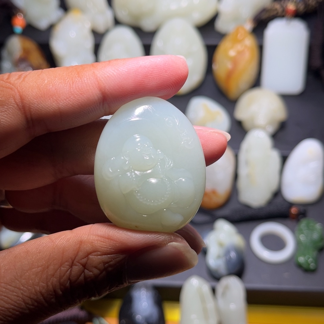 和田玉颈饰未镶嵌敖**下