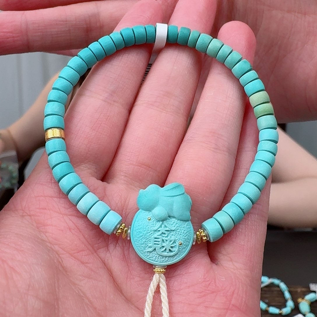 未镶嵌绿松石珠宝奇石