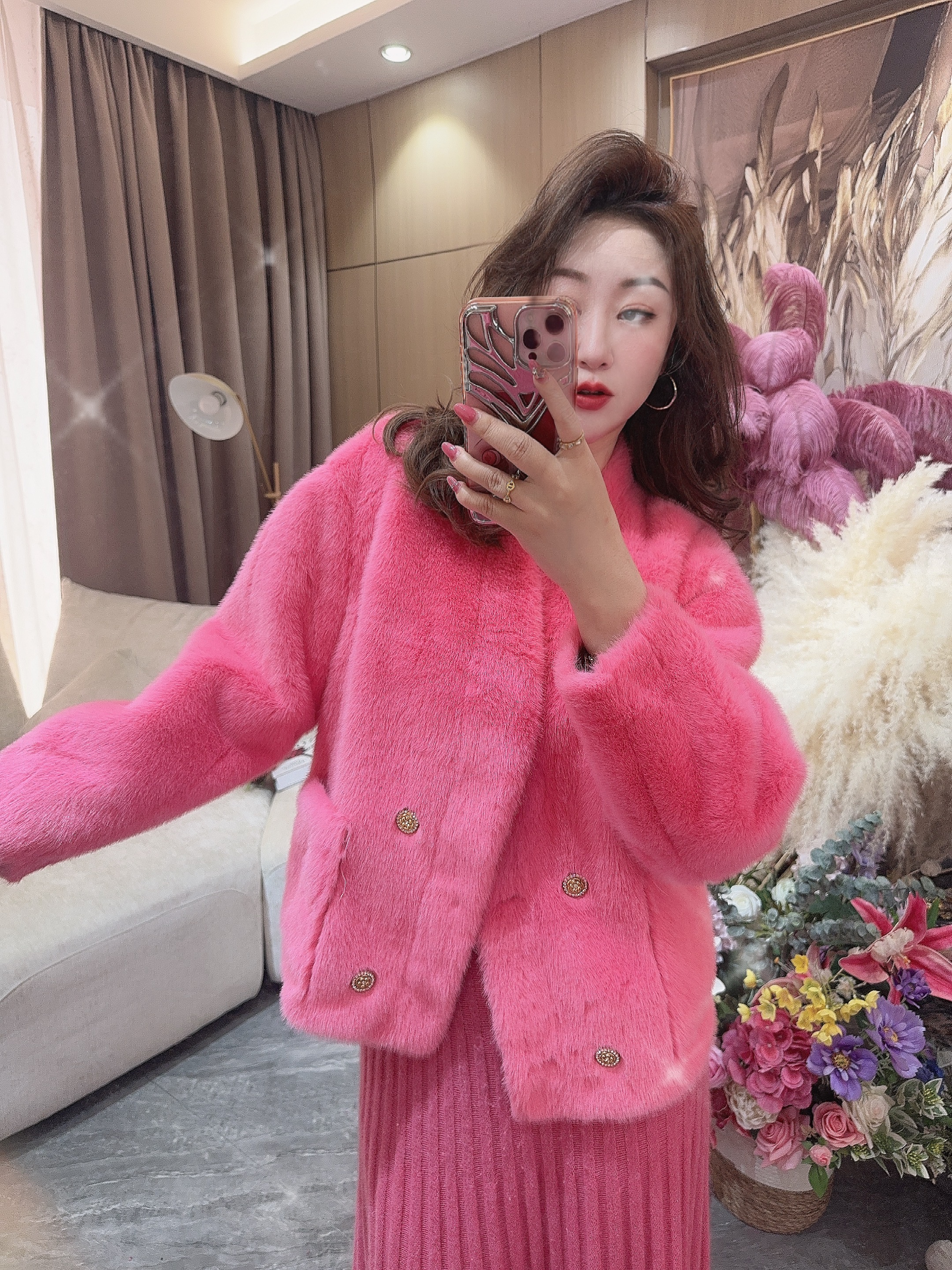 DC【粉妆泡抹】高级气质网红雪兰貂秋冬时尚轻奢短外套粉色