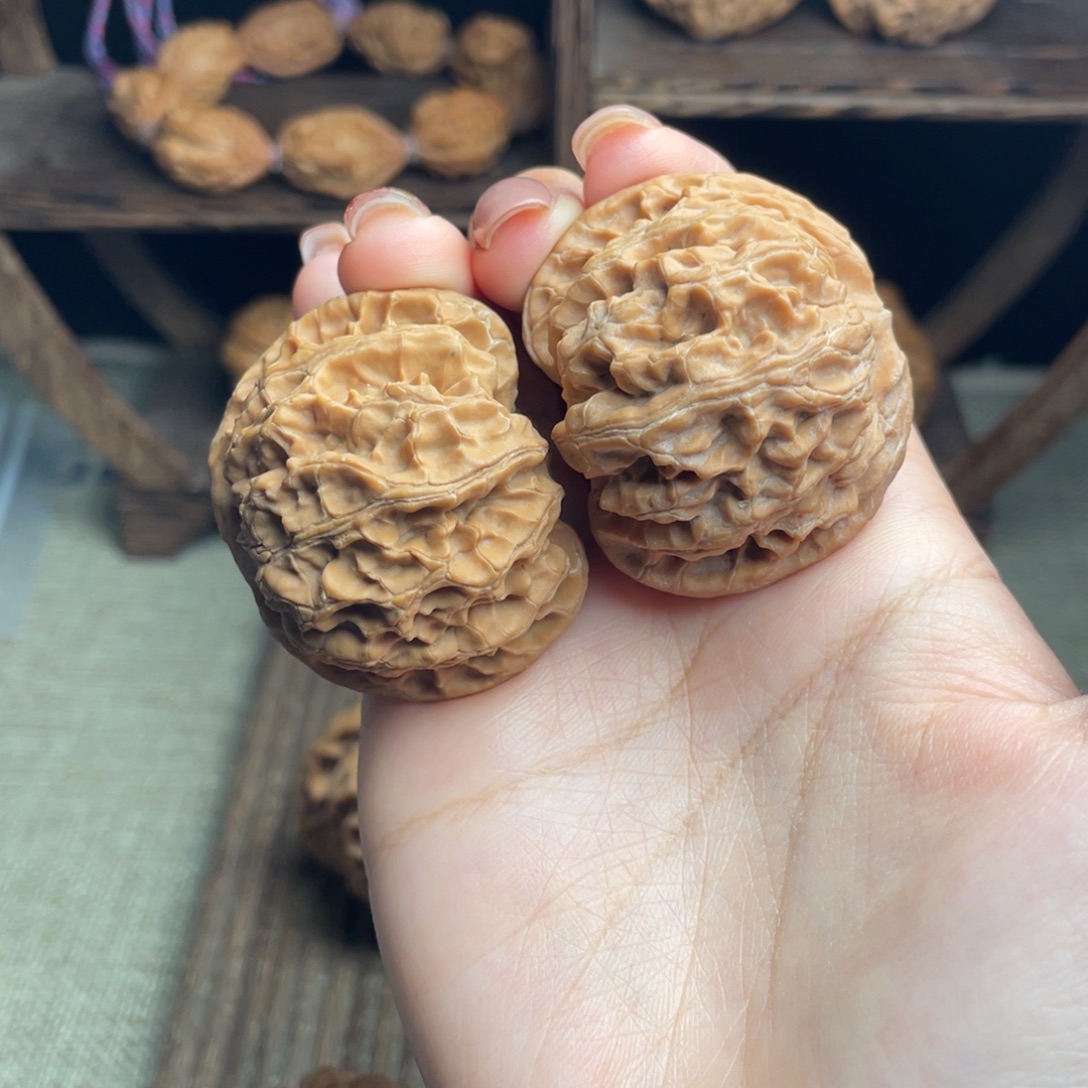 易***2吊坠文玩核桃苹果园43