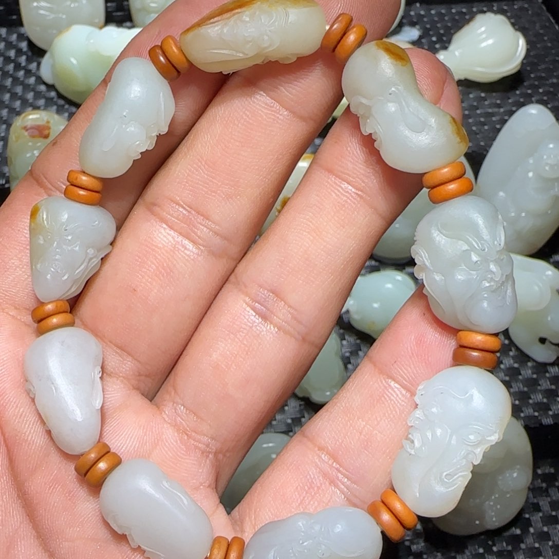 和田玉挂件未镶嵌z****0