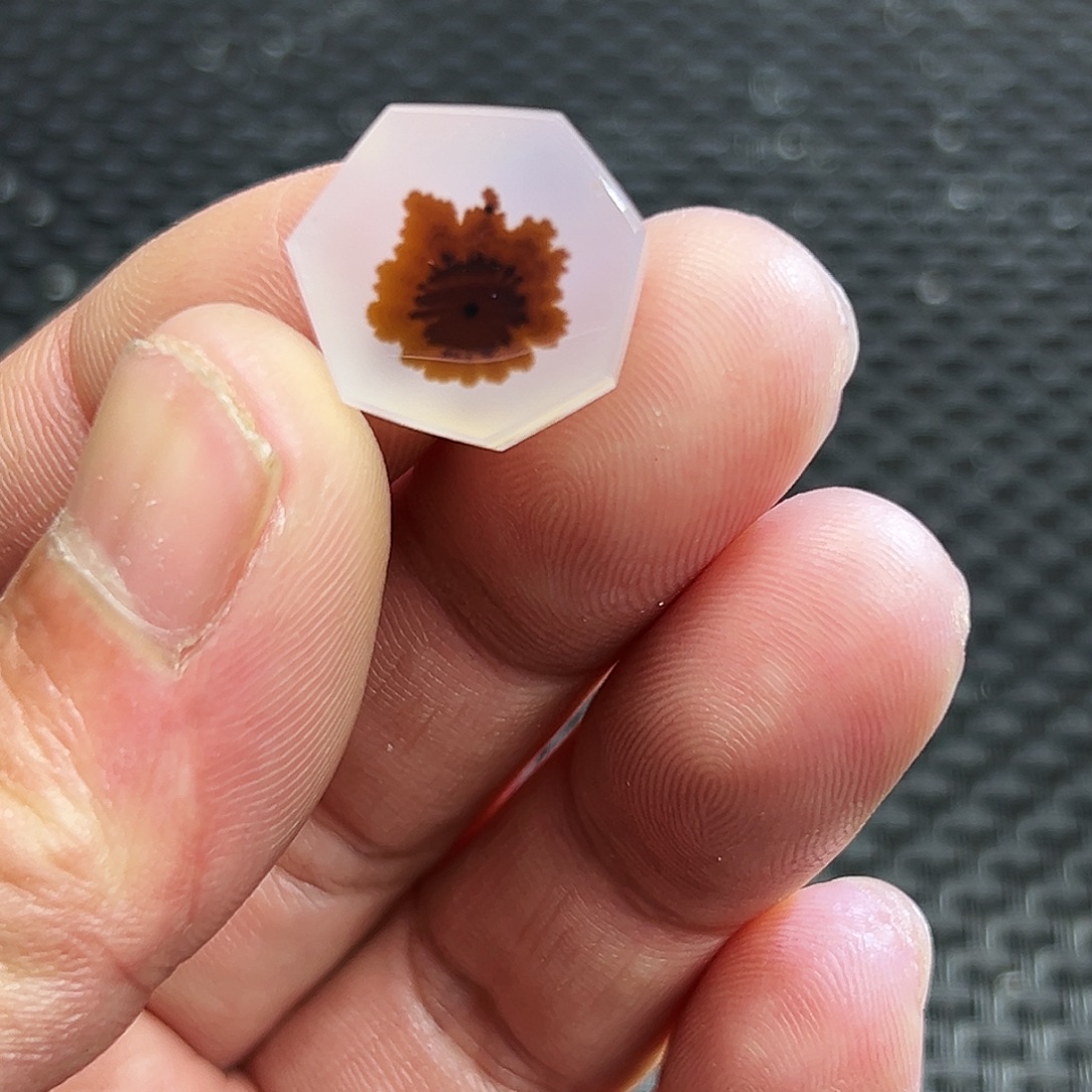 ╰****玛瑙/玉髓未镶嵌珠宝半成品