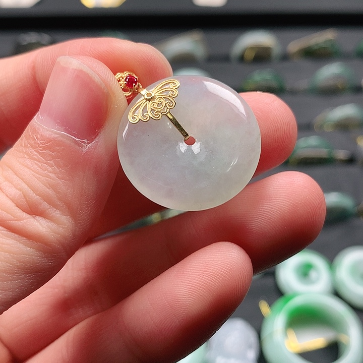 翡翠颈饰18K金镶嵌平安扣