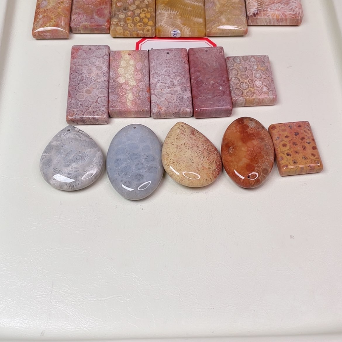 【闪购商品】未镶嵌吊坠(赠链)硅化玉?***?